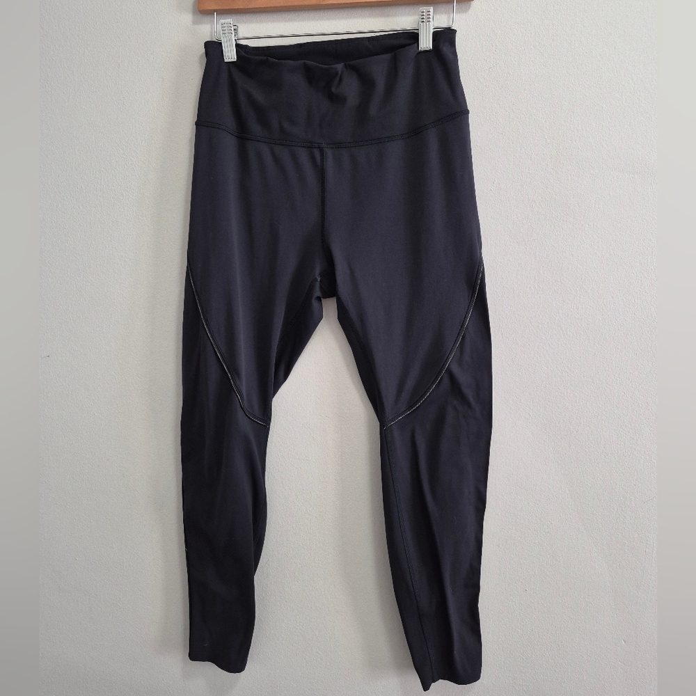 Athleta Cold Front Hybrid Run Tight Black Size Medium